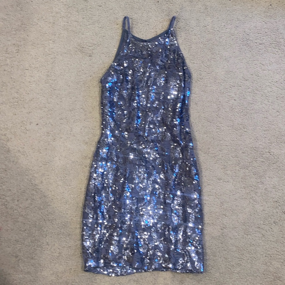 IN San Francisco size 7 sequin dress